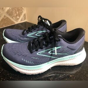 Brooks Women’s Glycerin 19 Navy/Turquoise Sneakers Sz 5